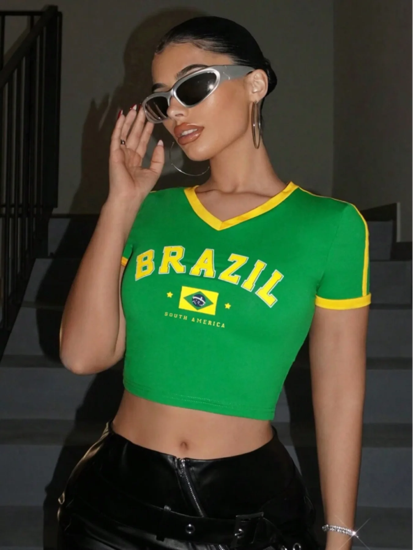Fitted Cropped T-Shirt With Print - Image 7