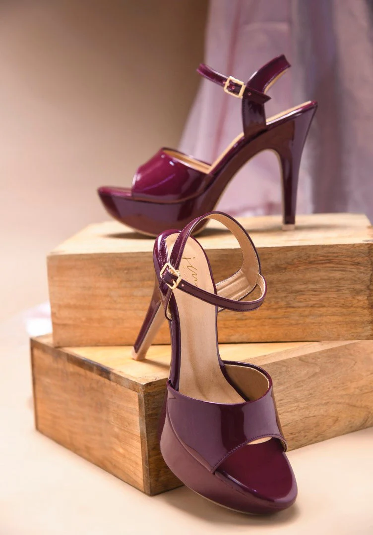 Open-Toe Cone Heeled Sandals with Buckle - Image 4