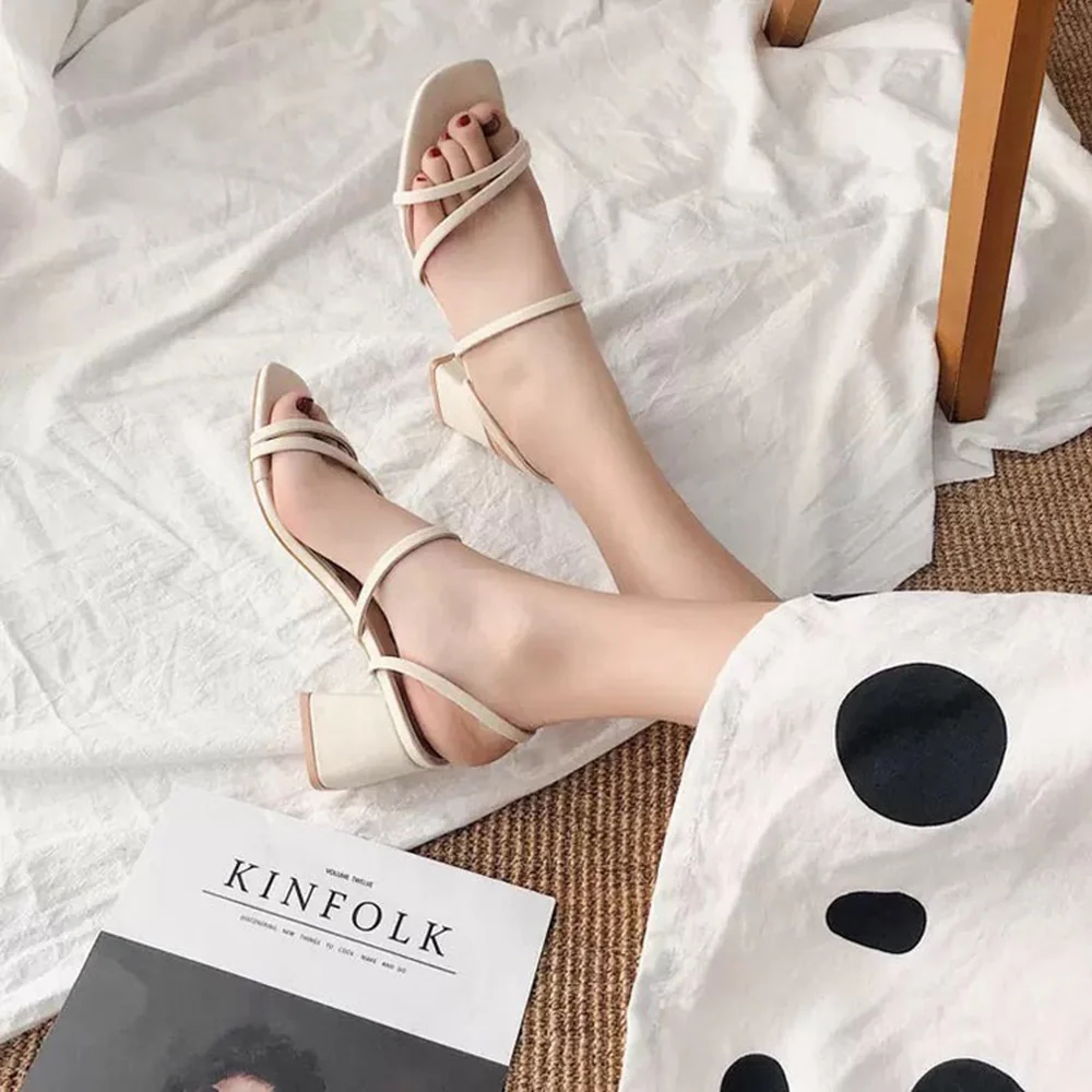 Women Strappy Slingback Chunky Heeled Sandals - Image 15
